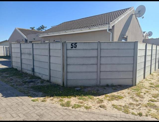 2 BEDROOM HOUSE FOR SALE IN BERNADINO HEIGHTS